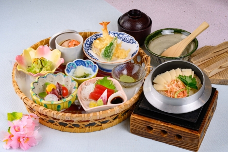 季節の花かご御膳-3月のお品書き-