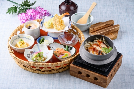 季節の花かご御膳-8月のお品書き-